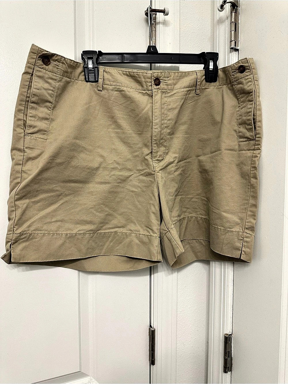Eddie Bauer Vashon Fit Cotton Flat Front Shorts Size 18